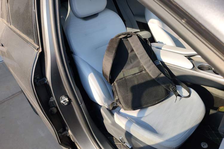 Used ARCFOX Alpha T5 2024 660 MAX Right Front Seat