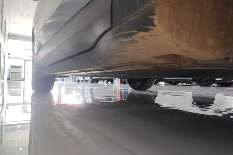 Used ARCFOX Alpha T5 2024 520 MAX Right Side Sill