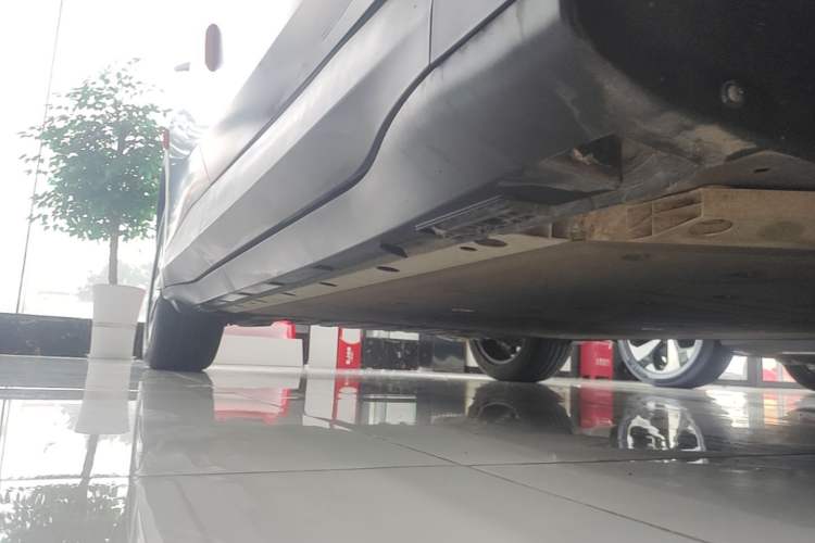 Used ARCFOX Alpha T5 2024 520 PRO Right Side Sill