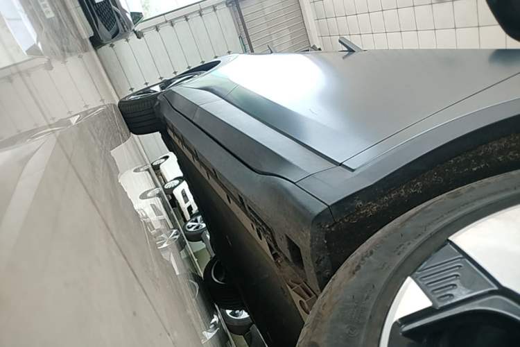 Used ARCFOX Alpha T5 2024 520 MAX Right Side Sill
