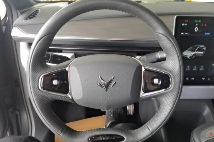 Used ARCFOX Alpha T5 2024 660 MAX Steering Wheel