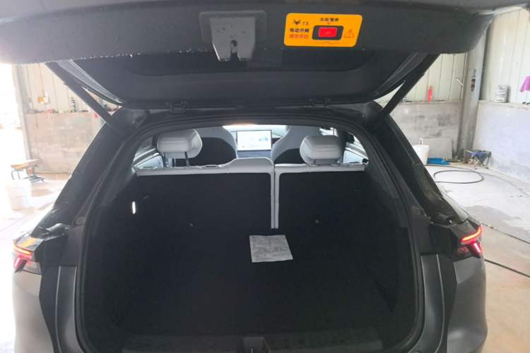 Used ARCFOX Alpha T5 2024 660 MAX Trunk