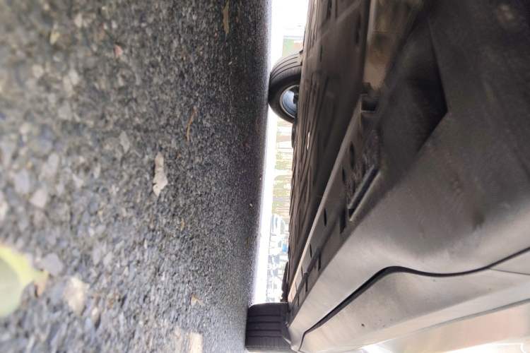 Used ARCFOX Alpha T5 2024 520 MAX Chassis Front Left