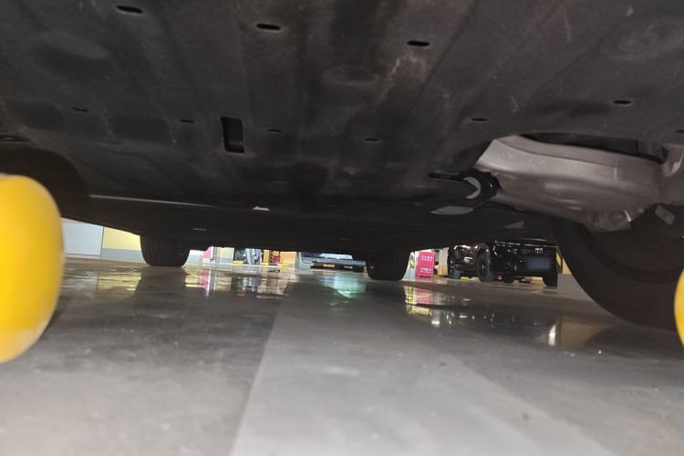 Used ARCFOX Alpha T5 2024 520 MAX Chassis Rear