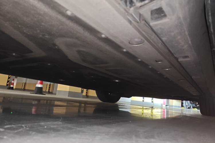 Used ARCFOX Alpha T5 2024 520 MAX Chassis Rear Right