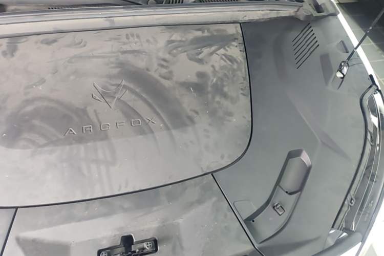 Used ARCFOX Alpha T5 2024 520 MAX Engine Bay Left