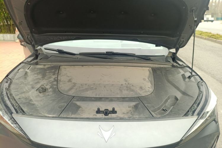 Used ARCFOX Alpha T5 2024 660 MAX Engine Bay