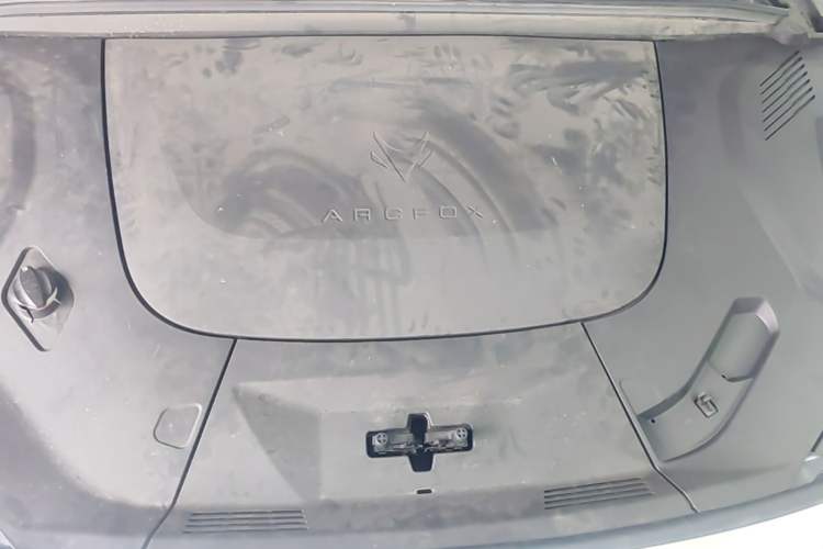 Used ARCFOX Alpha T5 2024 520 MAX Engine Bay