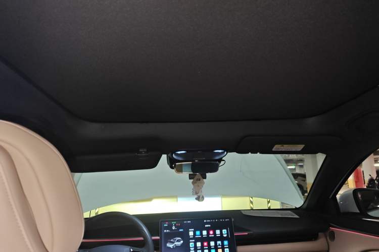 Used ARCFOX Alpha T5 2024 520 MAX Headliner