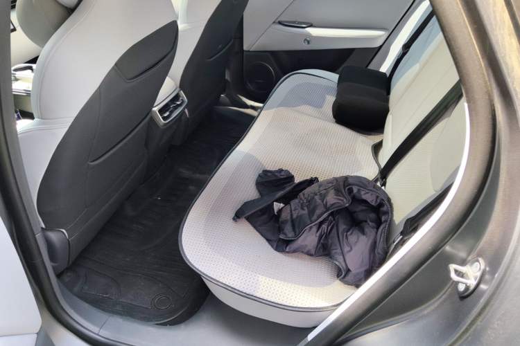 Used ARCFOX Alpha T5 2024 520 MAX Left Rear Seat