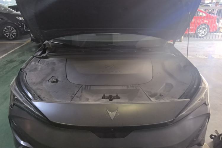 Used ARCFOX Alpha T5 2024 520 PRO Engine Bay