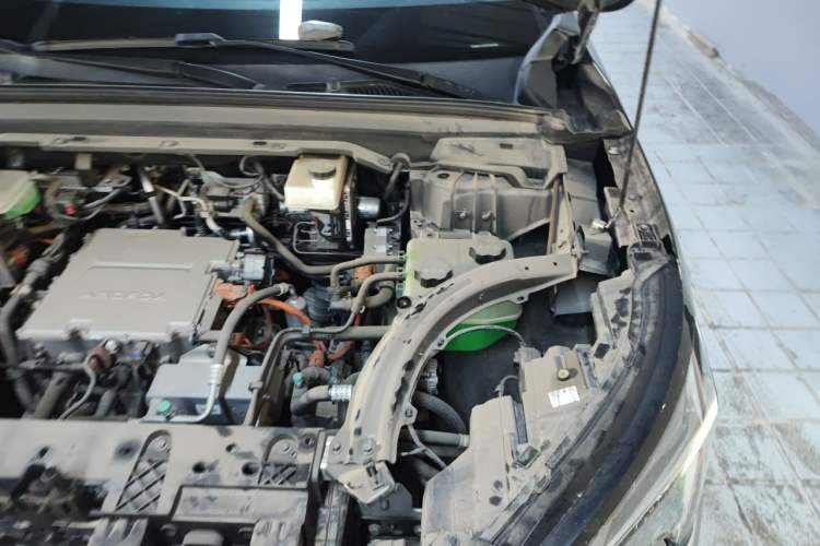 Used ARCFOX Alpha T5 2024 660 MAX Engine Bay Left