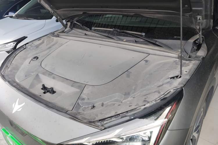 Used ARCFOX Alpha T5 2024 520 PRO Engine Bay