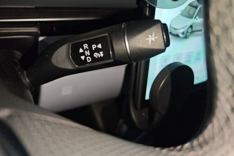 Used ARCFOX Alpha T5 2024 520 MAX Gear Lever