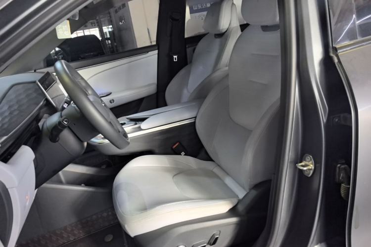 Used ARCFOX Alpha T5 2024 520 PRO Left Front Seat