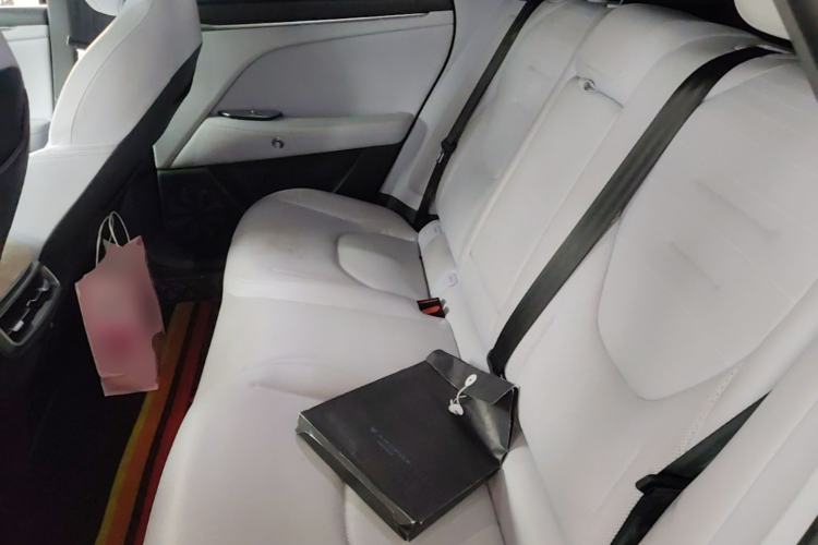 Used ARCFOX Alpha T5 2024 520 PRO Left Rear Seat