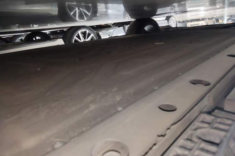 Used ARCFOX Alpha T5 2024 520 PRO Left Side Sill