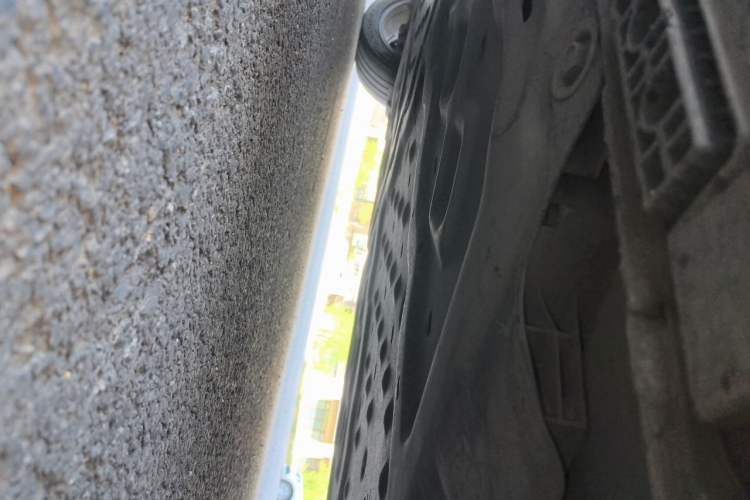 Used ARCFOX Alpha T5 2024 520 PRO Chassis Front Right