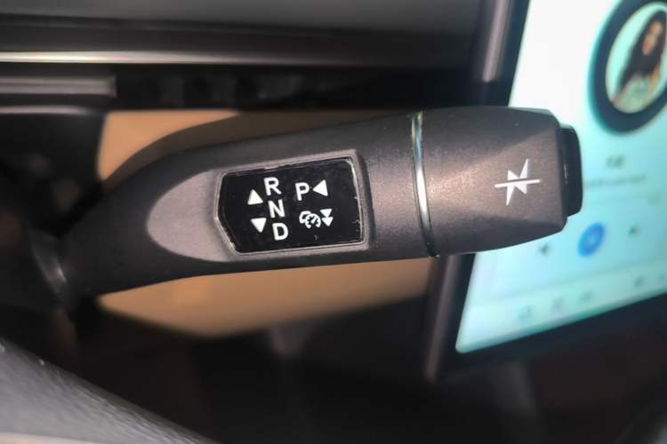 Used ARCFOX Alpha T5 2024 520 PRO Gear Lever
