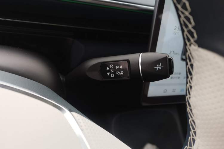 Used ARCFOX Alpha T5 2024 520 MAX Gear Lever