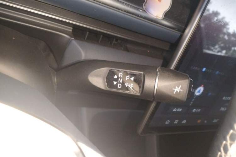 Used ARCFOX Alpha T5 2024 520 MAX Gear Lever