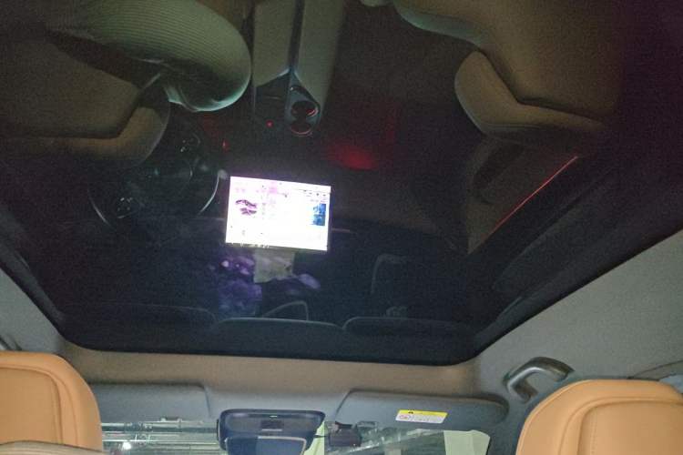 Used ARCFOX Alpha T5 2024 520 MAX Headliner