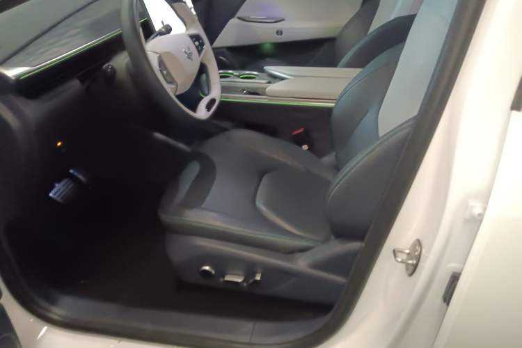 Used ARCFOX Alpha T5 2024 520 MAX Left Front Seat