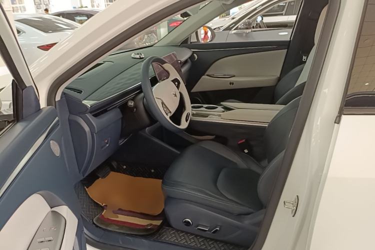 Used ARCFOX Alpha T5 2024 660 MAX Left Front Seat