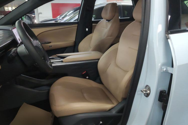 Used ARCFOX Alpha T5 2024 660 MAX Left Front Seat