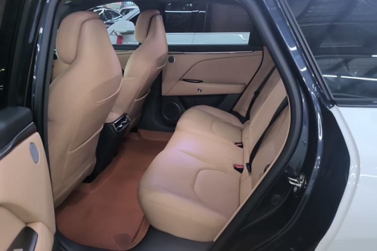 Used ARCFOX Alpha T5 2024 520 PRO Left Rear Seat