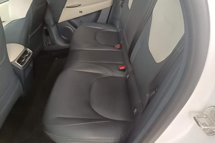 Used ARCFOX Alpha T5 2024 520 MAX Left Rear Seat