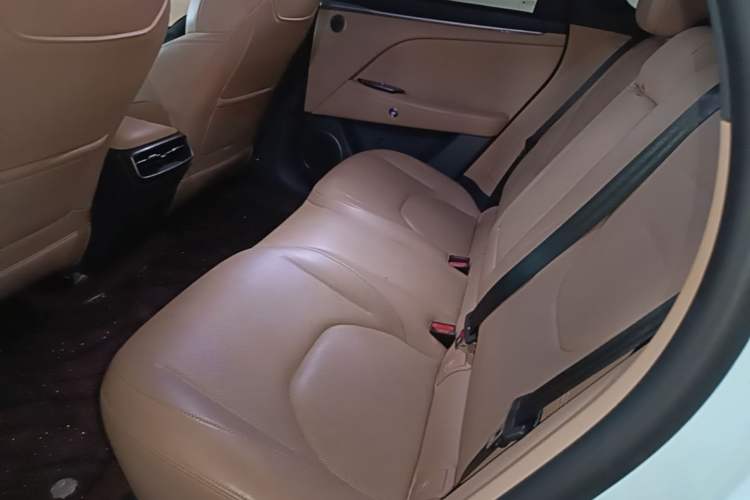 Used ARCFOX Alpha T5 2024 520 PRO Left Rear Seat