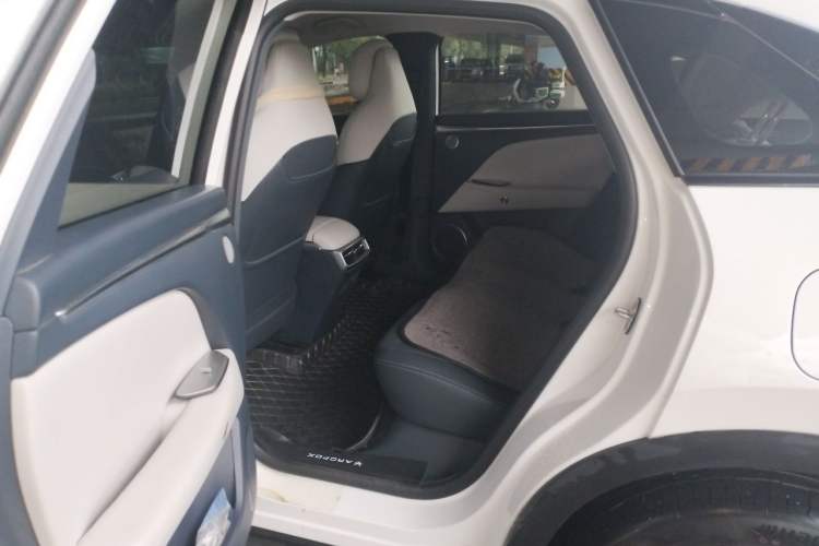 Used ARCFOX Alpha T5 2024 520 MAX Left Rear Seat