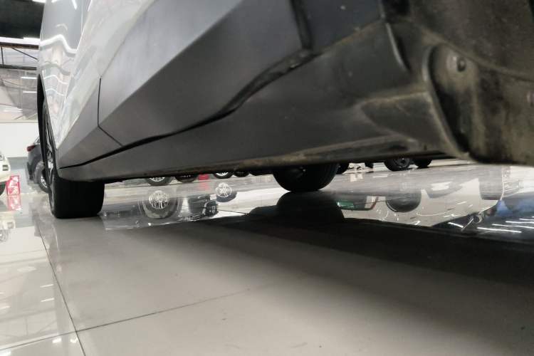 Used ARCFOX Alpha T5 2024 520 PRO Left Side Sill