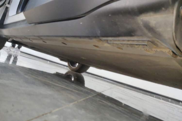 Used ARCFOX Alpha T5 2024 660 MAX Left Side Sill