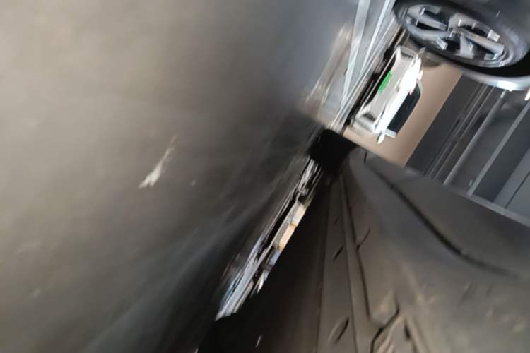 Used ARCFOX Alpha T5 2024 520 PRO Left Side Sill