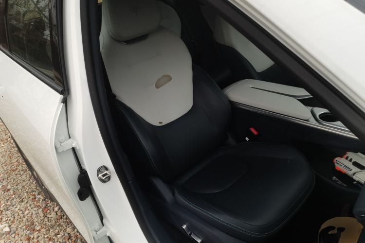 Used ARCFOX Alpha T5 2024 520 MAX Right Front Seat