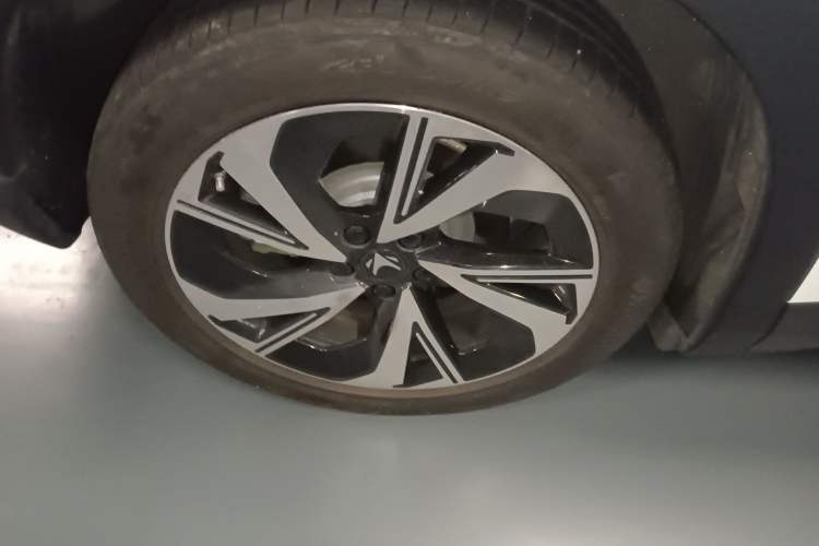Used ARCFOX Alpha T5 2024 520 MAX Right Rear Wheel Hub