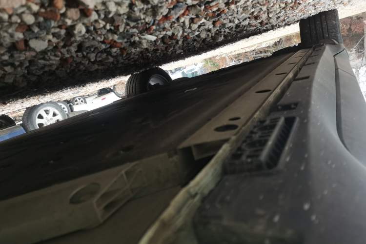 Used ARCFOX Alpha T5 2024 520 MAX Right Side Sill