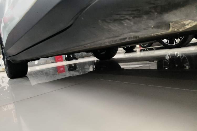 Used ARCFOX Alpha T5 2024 520 PRO Right Side Sill