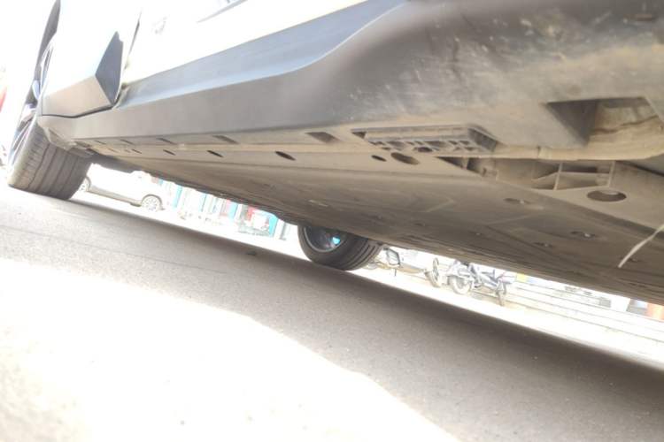 Used ARCFOX Alpha T5 2024 660 MAX Right Side Sill