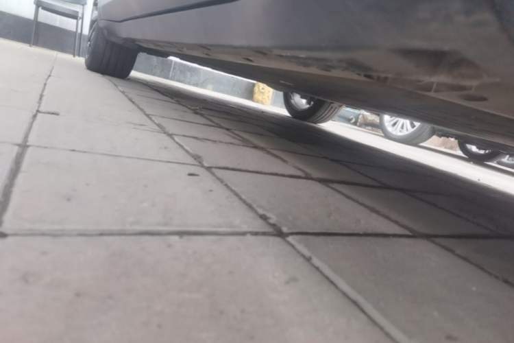 Used ARCFOX Alpha T5 2024 660 MAX Right Side Sill