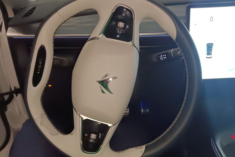 Used ARCFOX Alpha T5 2024 520 MAX Steering Wheel