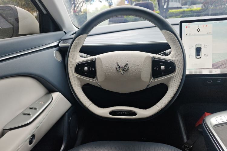 Used ARCFOX Alpha T5 2024 520 MAX Steering Wheel