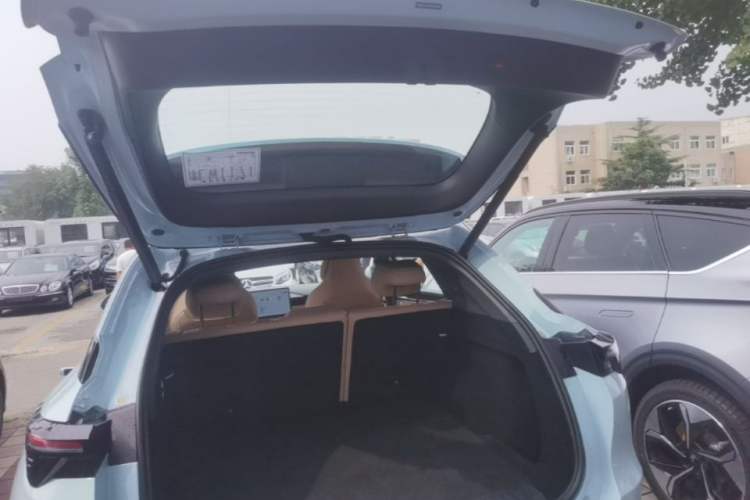Used ARCFOX Alpha T5 2024 660 MAX Trunk