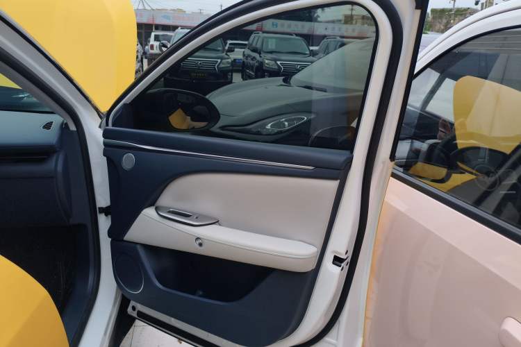 Used ARCFOX Alpha T5 2024 520 PRO Interior 5