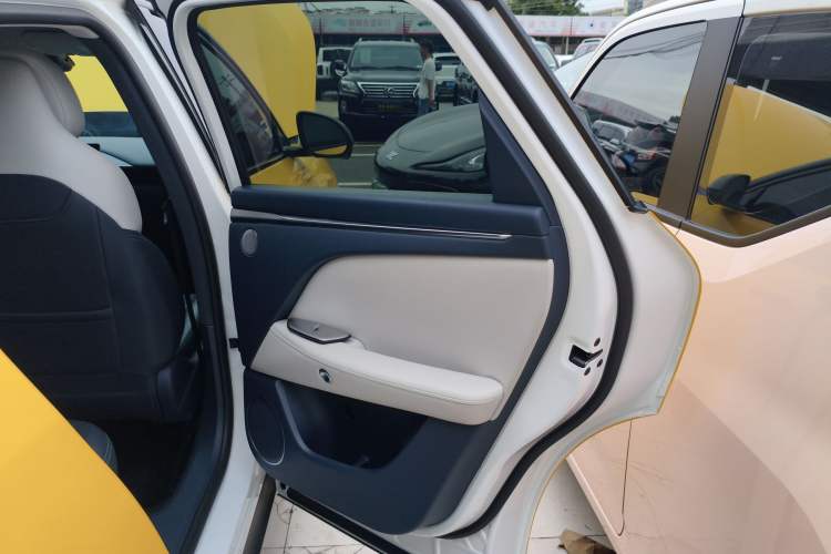 Used ARCFOX Alpha T5 2024 520 PRO Interior 6