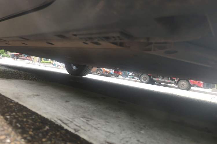 Used ARCFOX Alpha T5 2025 520 PRO Chassis Front Right