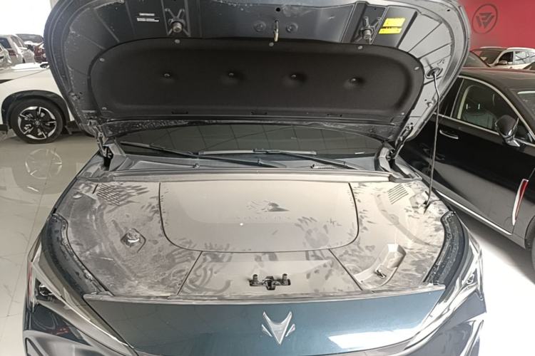 Used ARCFOX Alpha T5 2025 520 MAX Engine Bay