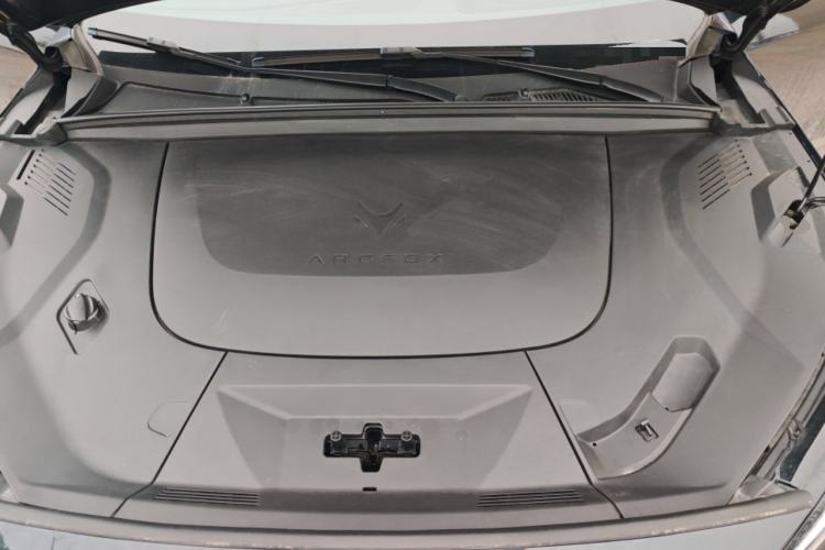 Used ARCFOX Alpha T5 2025 520 MAX Engine Bay
